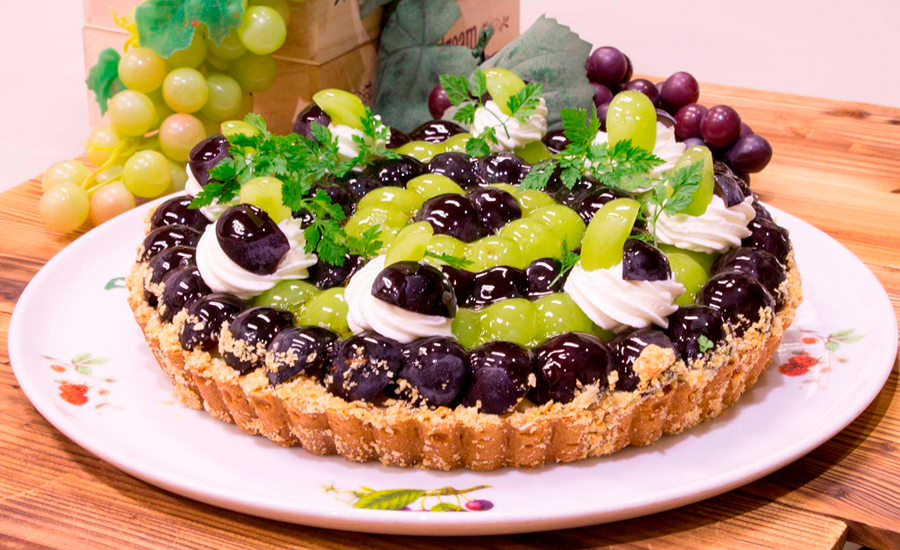 まるごと葡萄のタルト